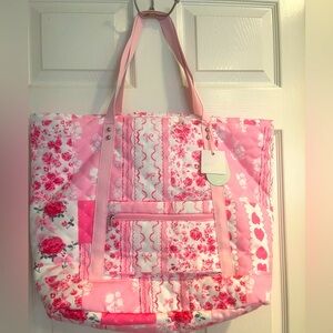 Nwt Sweet Honey Flower Patch Large tote.